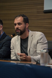 Alex Reis